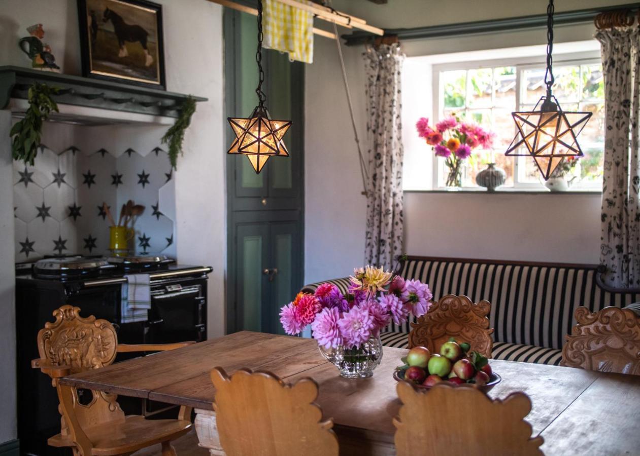 Country Cottage With Spa, Catering, Gardens, Nature Reserve Walks - Free Parking, Self Checkin 斯肯索普 外观 照片