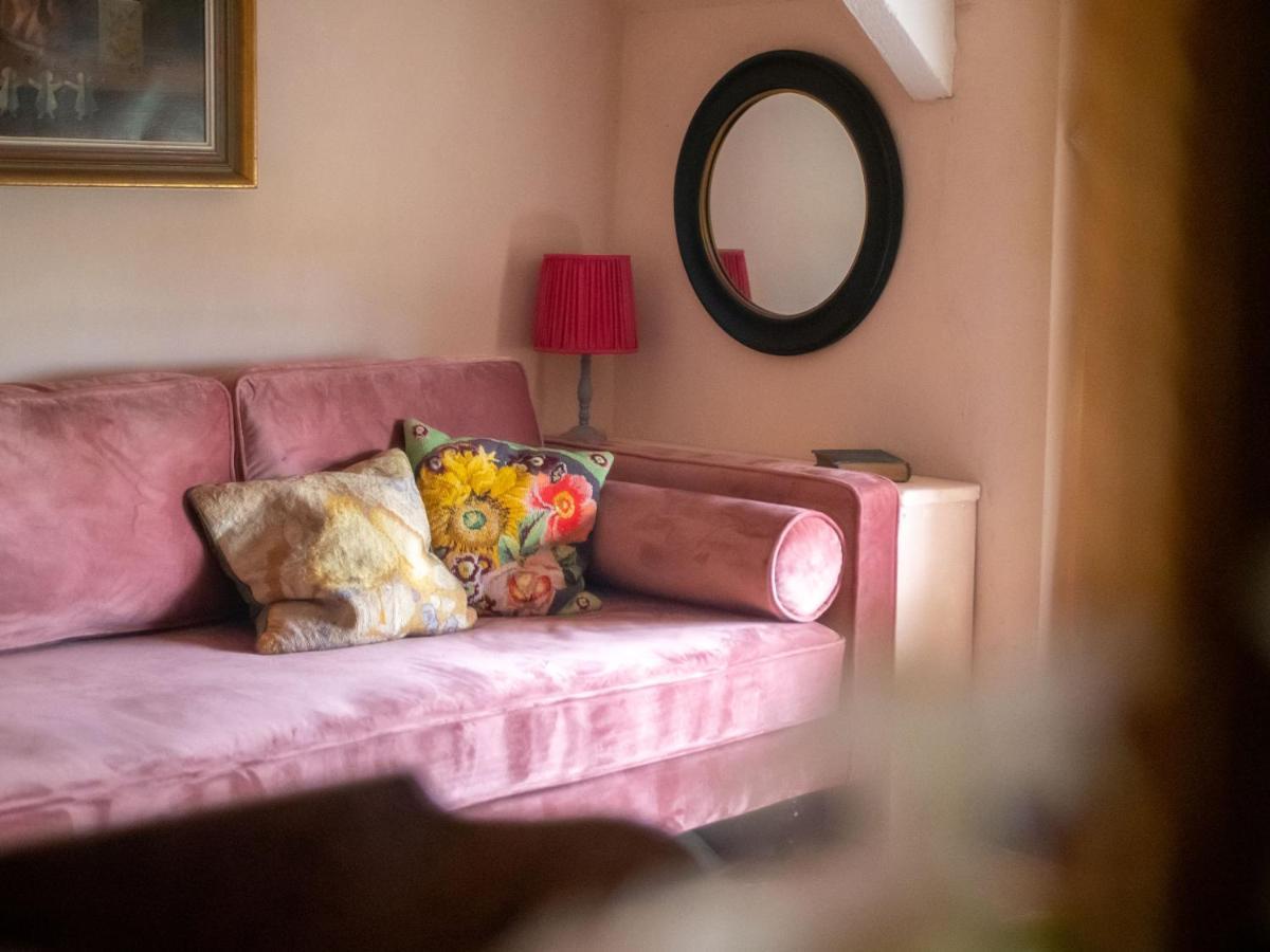 Country Cottage With Spa, Catering, Gardens, Nature Reserve Walks - Free Parking, Self Checkin 斯肯索普 外观 照片