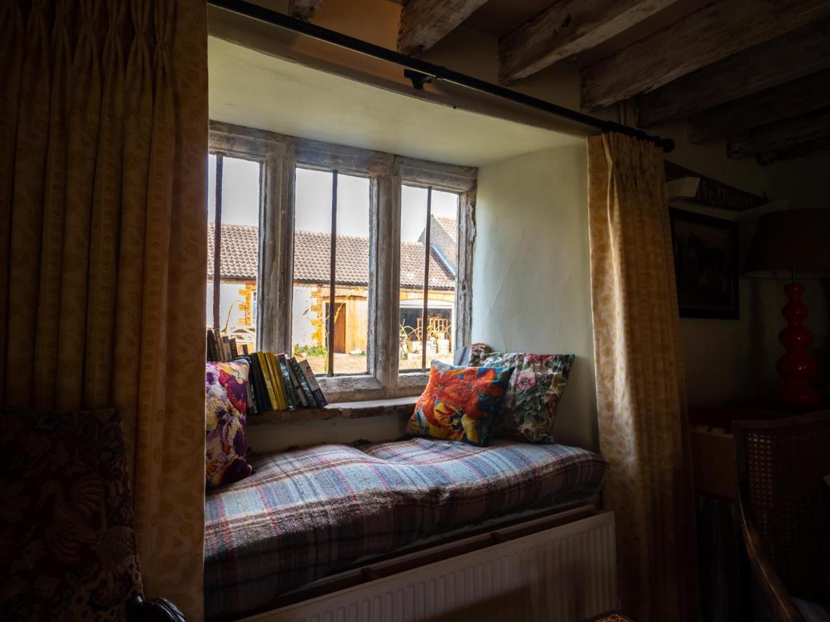 Country Cottage With Spa, Catering, Gardens, Nature Reserve Walks - Free Parking, Self Checkin 斯肯索普 外观 照片